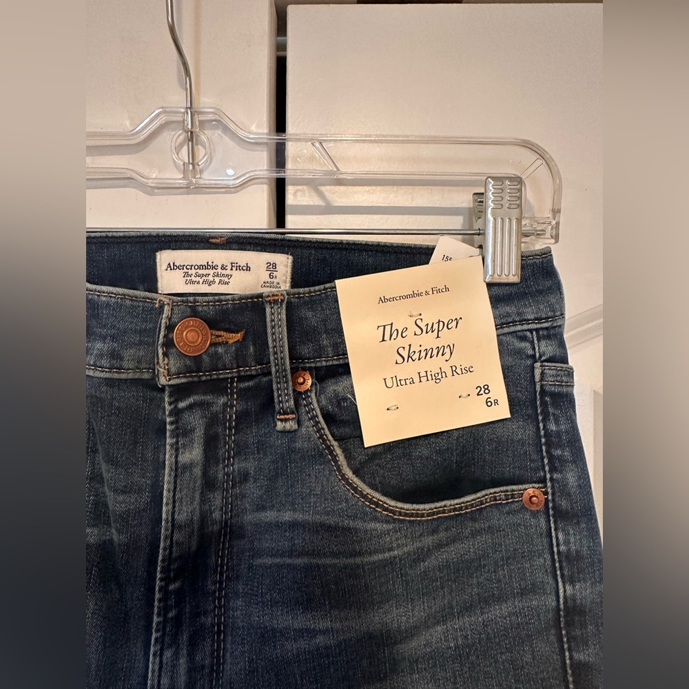 NWT - super skinny high rise distressed jeans - med/dark wash. - Picture 3 of 5